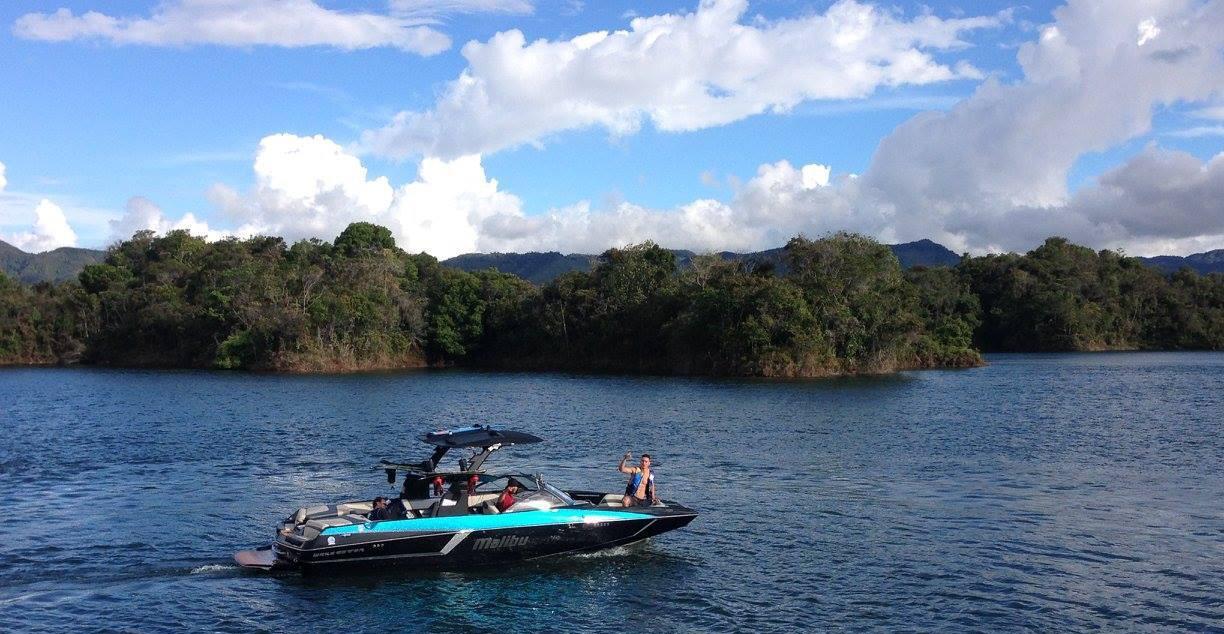 Guatape Boat Party