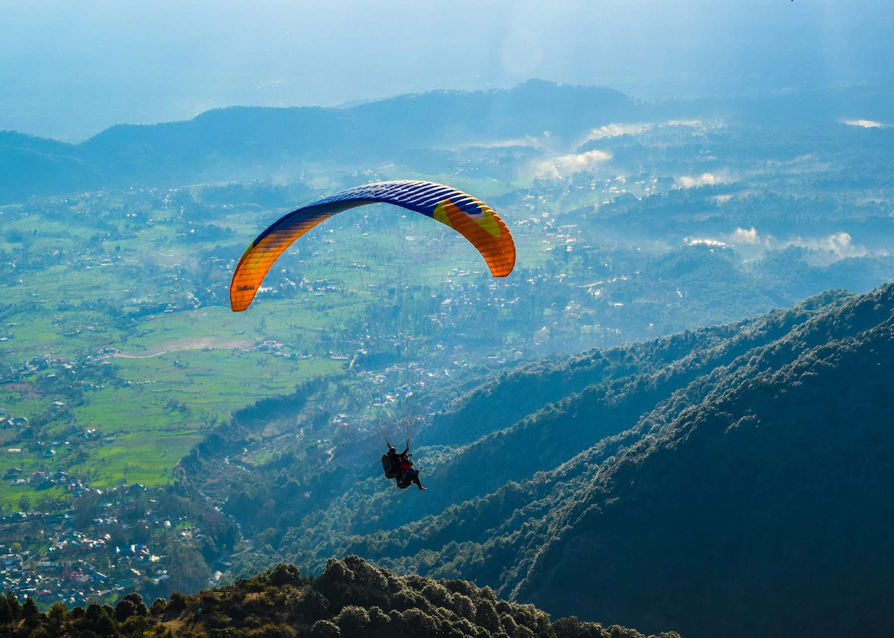 Paragliding in Medellin